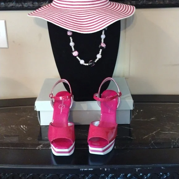 Jessica Simpson Sandals - Picture 2 of 10